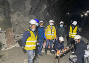 Services Epoxy and PU Injection System_Venus Construction12