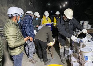 Services Epoxy and PU Injection System_Venus Construction14